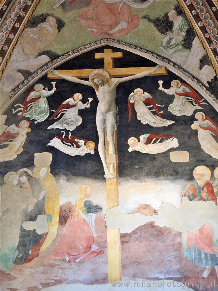 Novara - Affresco della crocifissione nella chiesa del Convento di San Nazzaro della Costa